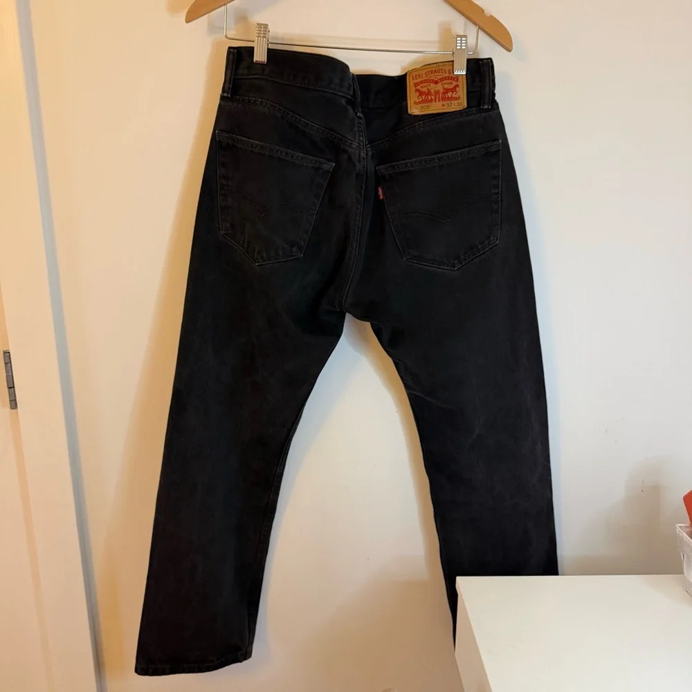 Levi's 505 Jeans - Picture 3 of 6